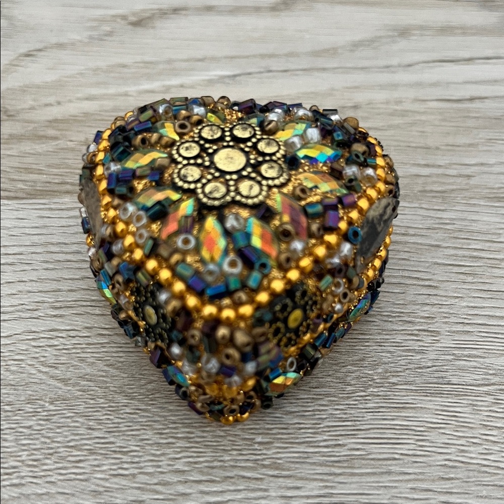 Beaded Heart Trinket Box
